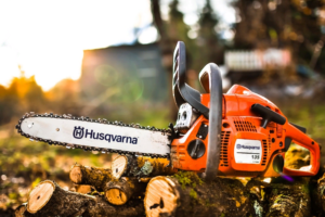 Бензопила Husqvarna 135 - новая модель в новом качестве.