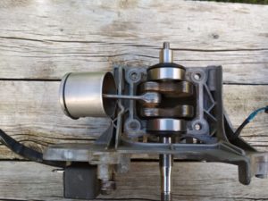 Замена сальников и подшипников коленвала Husqvarna 128r, сборка (фотоотчет)